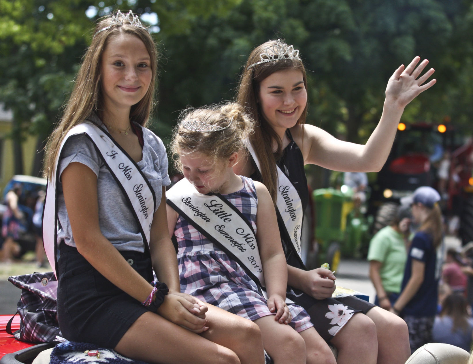 Blue Mound Fall Festival Parade 28 8.10.19.JPG